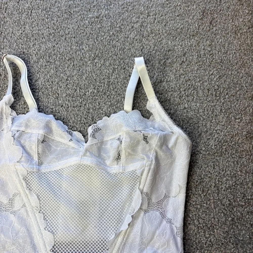 Savage X Fenty corset top womens small White Floral Lace Mesh Longline Bralette - Picture 3 of 14